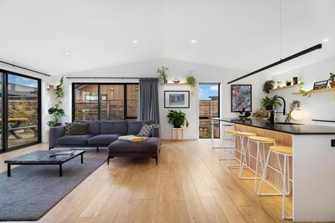 Photo of property in 5 Peterculter Drive, Wanaka, 9305