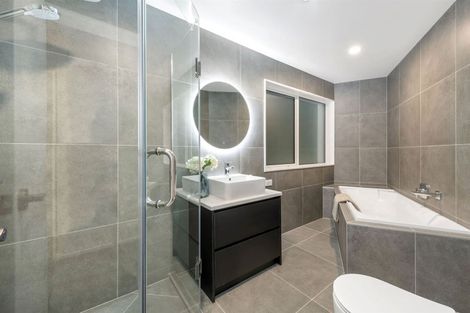 Photo of property in 15 Catalina Avenue, Rosehill, Papakura, 2113