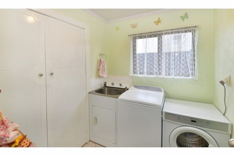 Photo of property in 34 Doment Crescent, Orewa, 0931