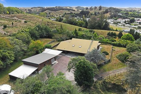 Photo of property in 9 Marshall Road, Hunterville, 4730