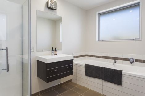 Photo of property in 13 Ascot Place, Rangiora, 7400