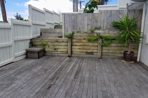 Photo of property in 1/23 Harley Road, Takapuna, Auckland, 0622