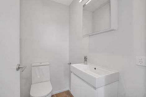 Photo of property in 207/2 Ko Street, Northcote, Auckland, 0627