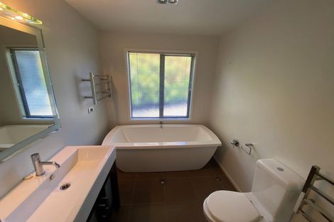 Photo of property in 22 Istana Place, Britannia Heights, Nelson, 7010