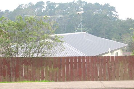 Photo of property in 121 Don Buck Road, Massey, Auckland, 0614