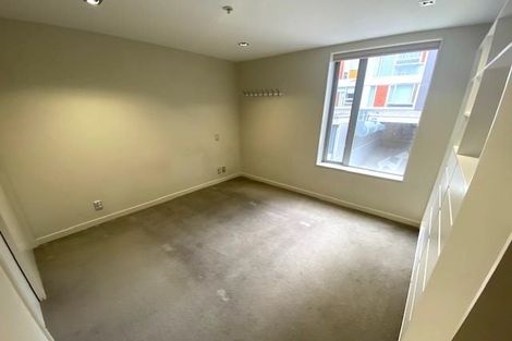 Photo of property in Piermont Apartments, 1a/82 Cable Street, Te Aro, Wellington, 6011