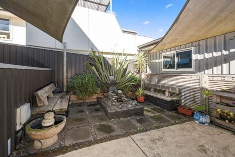 Photo of property in 34 Pitau Road, Mount Maunganui, 3116