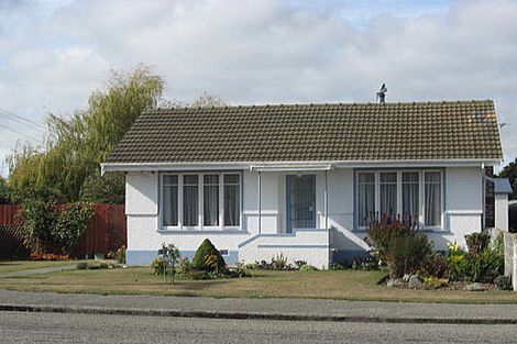 Photo of property in 11 Moorhouse Street, Waimate, 7924