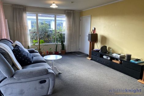 Photo of property in 2/19 Salford Avenue, Redwood, Christchurch, 8051