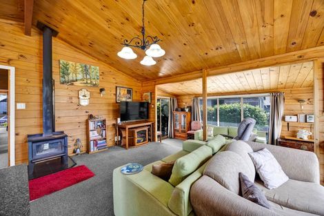 Photo of property in 7 Karaka Street, Hawera, 4610