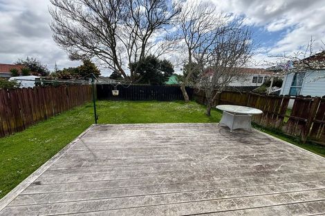 Photo of property in 1/36 Taitimu Drive, Weymouth, Auckland, 2103