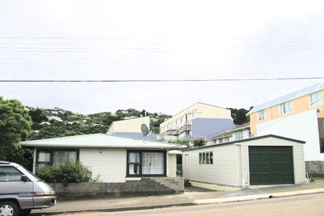 Photo of property in 24 Stanley Street, Berhampore, Wellington, 6023