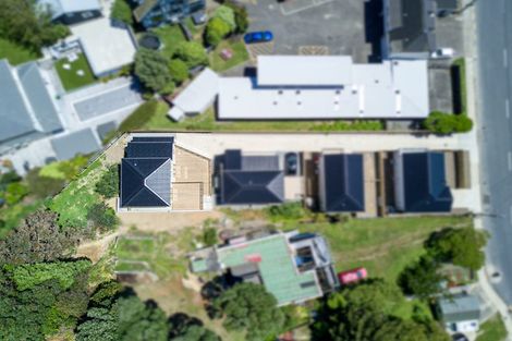 Photo of property in 6a Grays Road, Plimmerton, Porirua, 5026