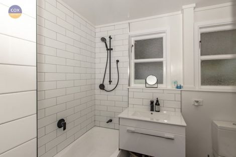 Photo of property in 10 Barton Avenue, Marewa, Napier, 4110