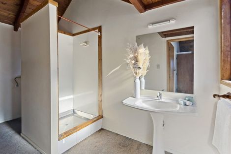 Photo of property in 2 Seaview Road, Paihia, 0200