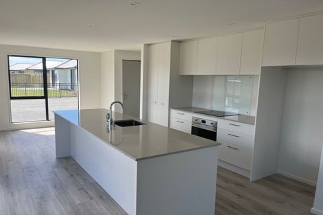 Photo of property in 28 Edlin Lane, Pegasus, 7612