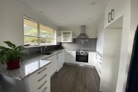 Photo of property in 67a Moana View Road, Waikawa, Picton, 7220