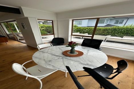 Photo of property in 4a Page Point, Mellons Bay, Auckland, 2014