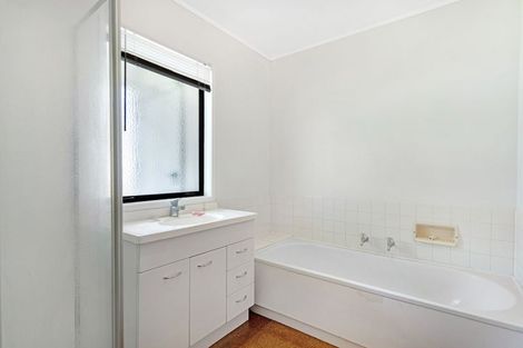 Photo of property in 70 Sandspit Road, Waiuku, 2123