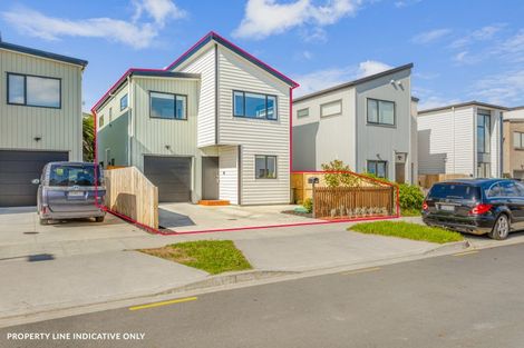 Photo of property in 28 Coast Garden Drive, Hobsonville, Auckland, 0616