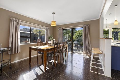 Photo of property in 6 Pinewood Grove, Paraparaumu Beach, Paraparaumu, 5032