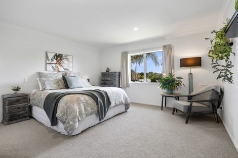 Photo of property in 35 Danny Place, Pyes Pa, Tauranga, 3112