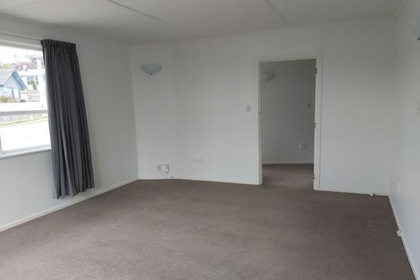 Photo of property in 92 Beazley Avenue, Paparangi, Wellington, 6037