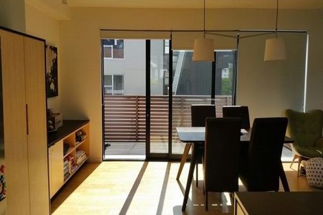 Photo of property in 76 Brougham Street, Mount Victoria, Wellington, 6011