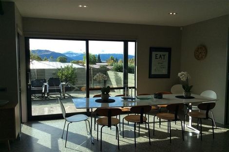 Photo of property in 22 Kelliher Drive, Wanaka, 9305