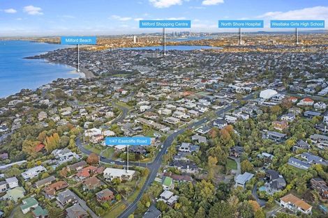 Photo of property in 1/47 Eastcliffe Road, Castor Bay, Auckland, 0620