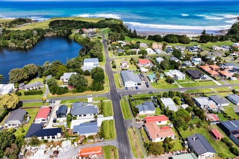 Photo of property in 23 Layard Street, Opunake, 4616