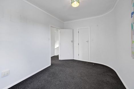 Photo of property in 14 Dives Avenue, Hawera, 4610