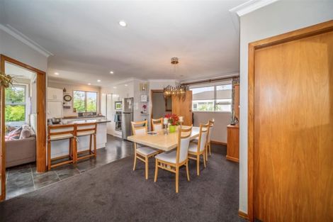 Photo of property in 44 Awanui Street, Merrilands, New Plymouth, 4312