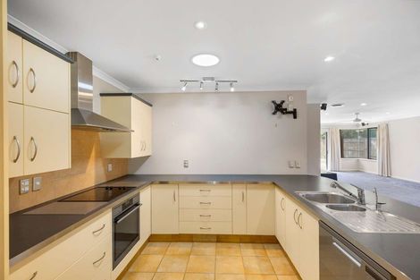 Photo of property in 64 Royal Oak Drive, Kelvin Grove, Palmerston North, 4414