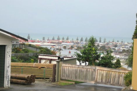 Photo of property in 33 Enfield Road, Hospital Hill, Napier, 4110