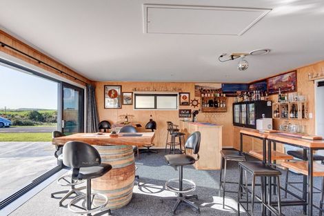 Photo of property in 4 Rosemount Road, Waverley, 4591