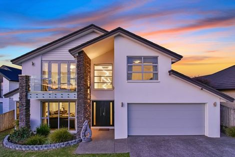 Photo of property in 43 Toscana Drive, Karaka, Papakura, 2113