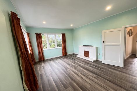 Photo of property in 1 Wavell Street, Karori, Wellington, 6012