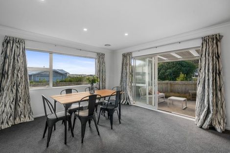 Photo of property in 8 Antigua Way, Grenada Village, Wellington, 6037