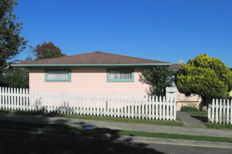 Photo of property in 9 Te Arataura Street, Takapuwahia, Porirua, 5022