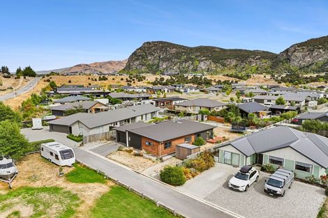 Photo of property in 5 Mallard Street, Albert Town, Wanaka, 9305