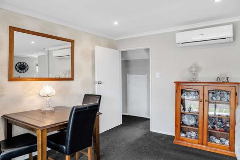 Photo of property in 4 Charisma Court, Kelvin Grove, Palmerston North, 4414