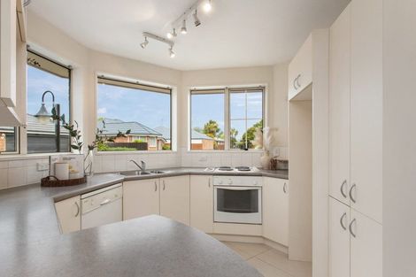 Photo of property in 15 Ashmore Lane, Strowan, Christchurch, 8052