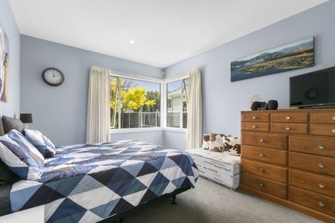 Photo of property in 865 High Street, Boulcott, Lower Hutt, 5011