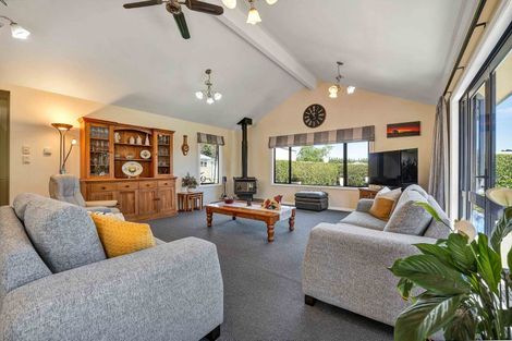 Photo of property in 12c Takiroa Street, Urenui, 4375