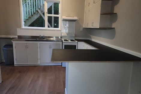 Photo of property in 16 Lindum Terrace, Roseneath, Wellington, 6011