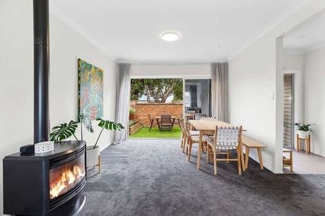 Photo of property in 56 Maupuia Road, Maupuia, Wellington, 6022