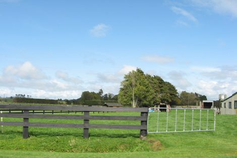Photo of property in 34 Kaipikari Road, Urenui, 4375