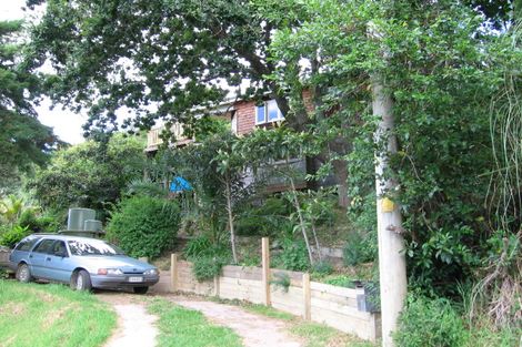 Photo of property in 26 Ocean Road, Surfdale, Waiheke Island, 1081