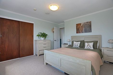 Photo of property in 10 Mansell Crescent, Bulls, 4818